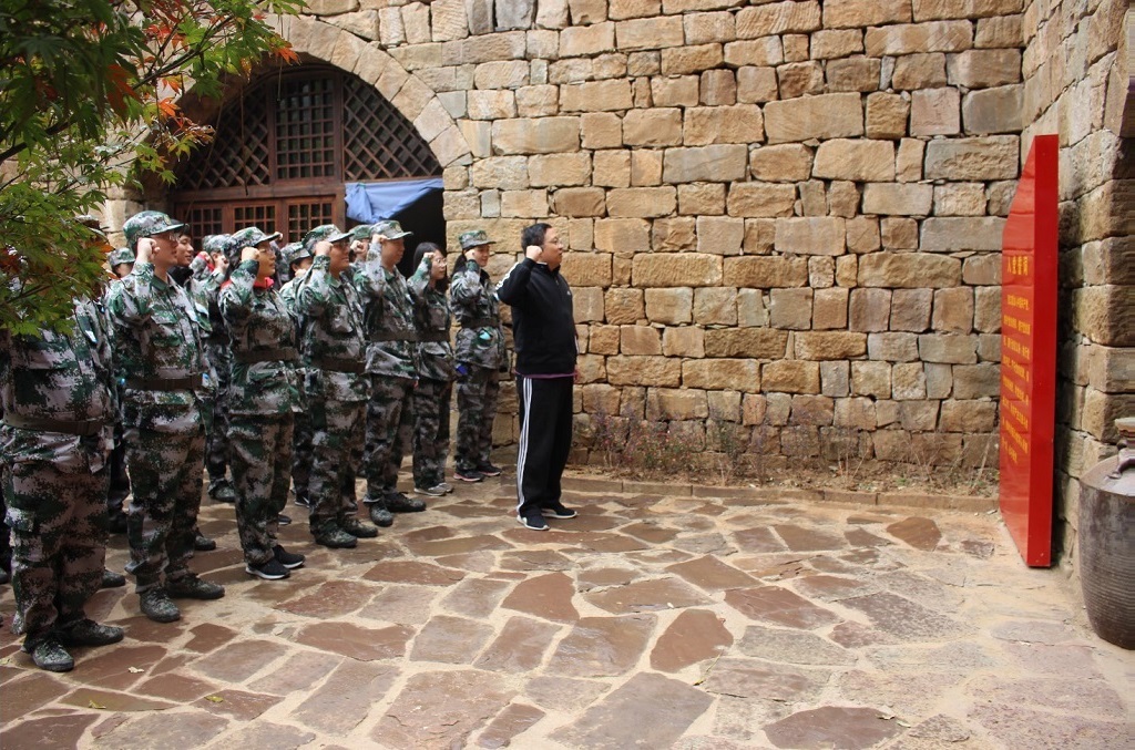 1541581559204001054.jpg 1541581559204001054.jpg